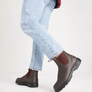 Blundstone Footwear
Chelsea Boot EU 9- 10 Men)